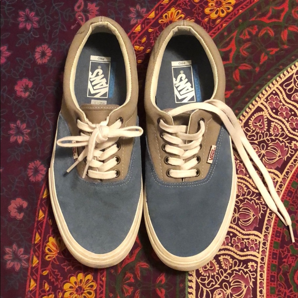 Blue, gray and cream Era pros w/ ultracush insert